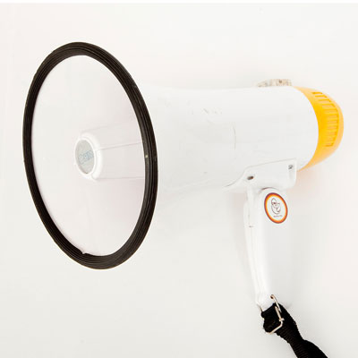 トラメガ(拡声器)